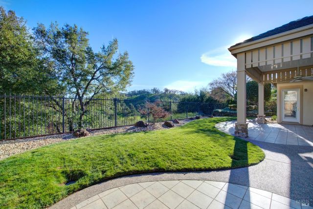3369 Pebble Beach Ct, Fairfield, CA 94534