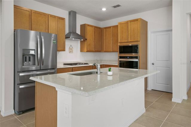 951 VINEYARD RIDGE ROAD, Minneola, FL 34715