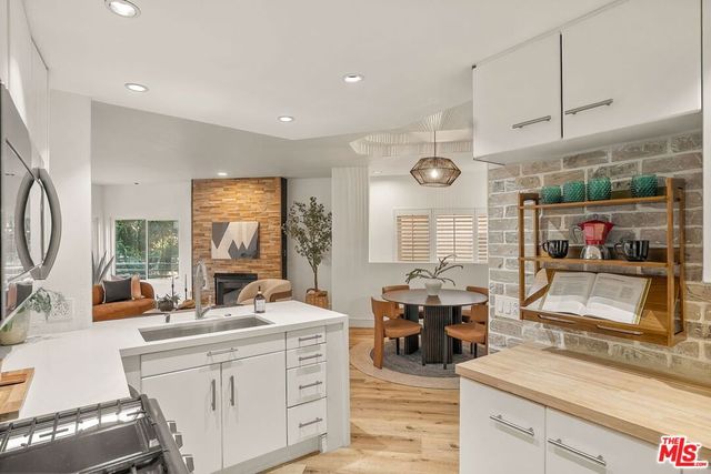1160 Granville Avenue 104, Los Angeles, CA 90049