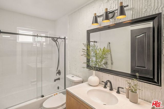 1160 Granville Avenue 104, Los Angeles, CA 90049