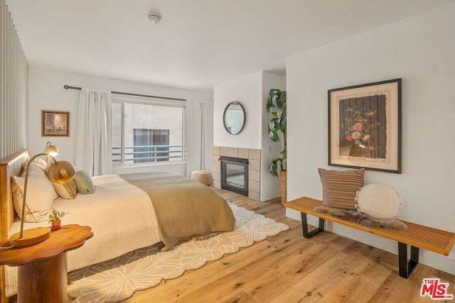 1160 Granville Avenue 104, Los Angeles, CA 90049