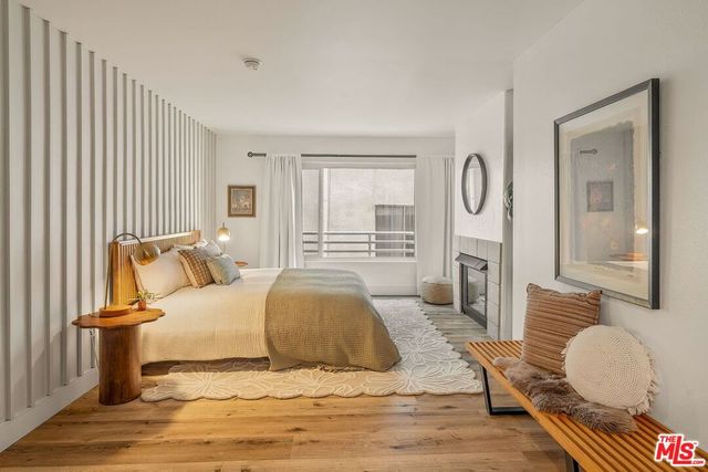 1160 Granville Avenue 104, Los Angeles, CA 90049