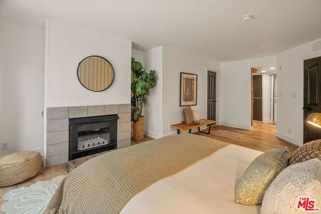 1160 Granville Avenue 104, Los Angeles, CA 90049