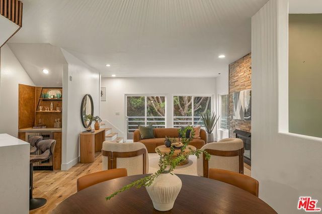 1160 Granville Avenue 104, Los Angeles, CA 90049