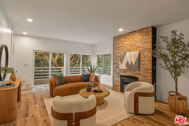 1160 Granville Avenue 104, Los Angeles, CA 90049