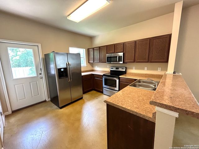 565 Advantage, New Braunfels, TX 78130