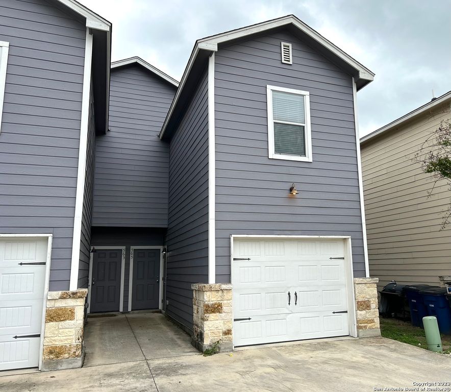 565 Advantage, New Braunfels, TX 78130