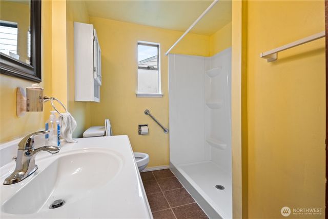 15726 Palatine Avenue N, Shoreline, WA 98133