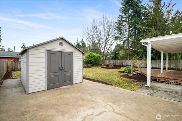 15726 Palatine Avenue N, Shoreline, WA 98133