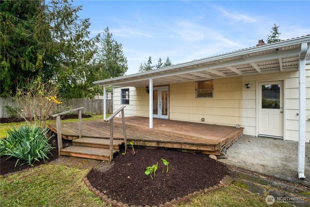 15726 Palatine Avenue N, Shoreline, WA 98133