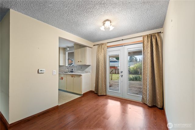 15726 Palatine Avenue N, Shoreline, WA 98133