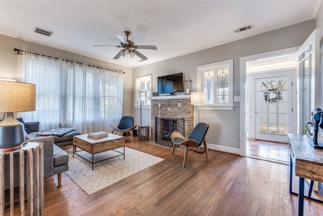 615 Clermont Avenue, Dallas, TX 75223