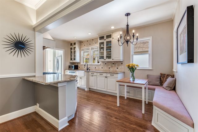 615 Clermont Avenue, Dallas, TX 75223