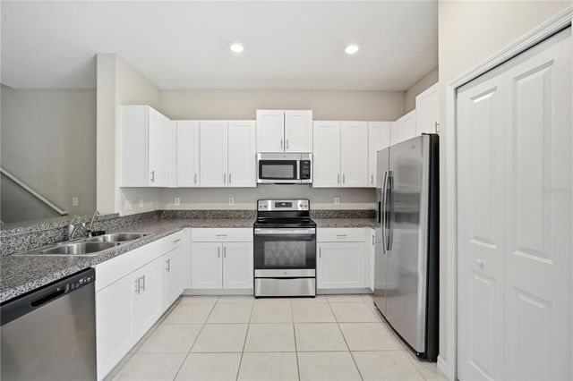 4429 GLOBE THISTLE DRIVE, Tampa, FL 33619