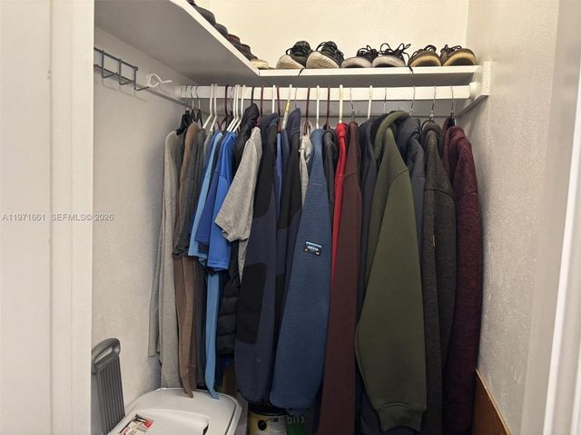 2903 Point East Dr K207, Aventura, FL 33160