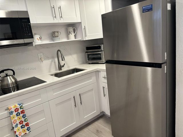 2903 Point East Dr K207, Aventura, FL 33160