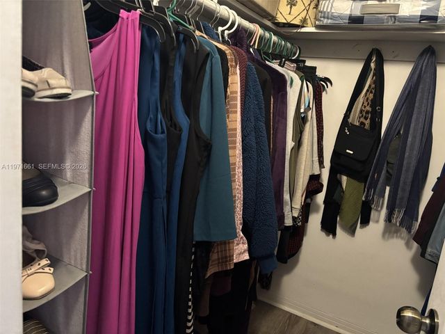 2903 Point East Dr K207, Aventura, FL 33160