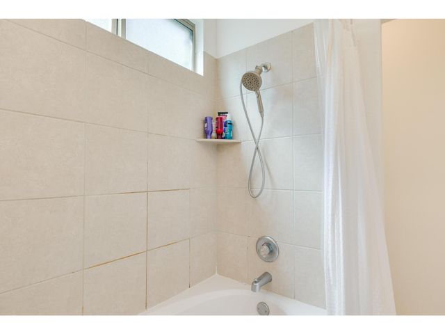 2001 Faro DR 53, Austin, TX 78741