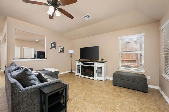 4196 Woodhaven TRL, Round Rock, TX 78665