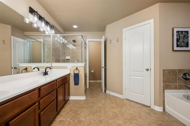 4196 Woodhaven TRL, Round Rock, TX 78665