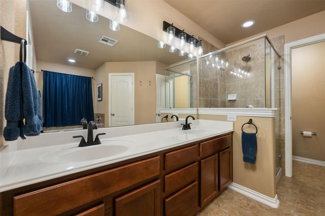 4196 Woodhaven TRL, Round Rock, TX 78665