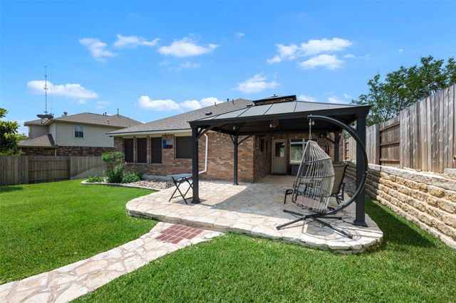 4196 Woodhaven TRL, Round Rock, TX 78665