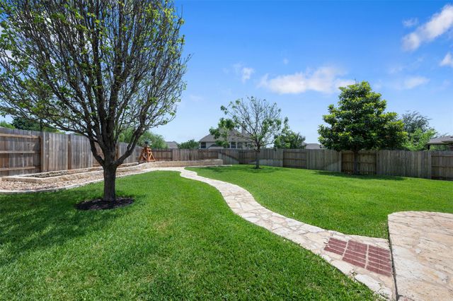 4196 Woodhaven TRL, Round Rock, TX 78665