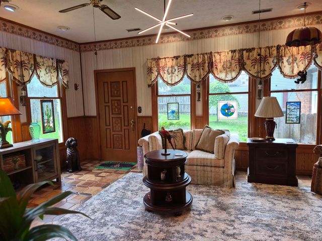 957 Walker Branch Rd., Huntington, WV 25704