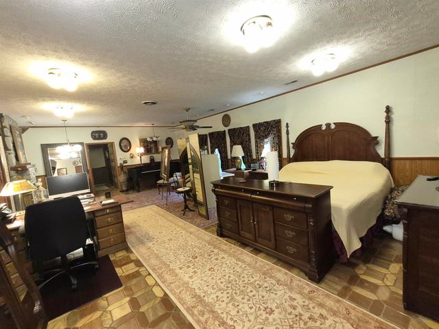 957 Walker Branch Rd., Huntington, WV 25704