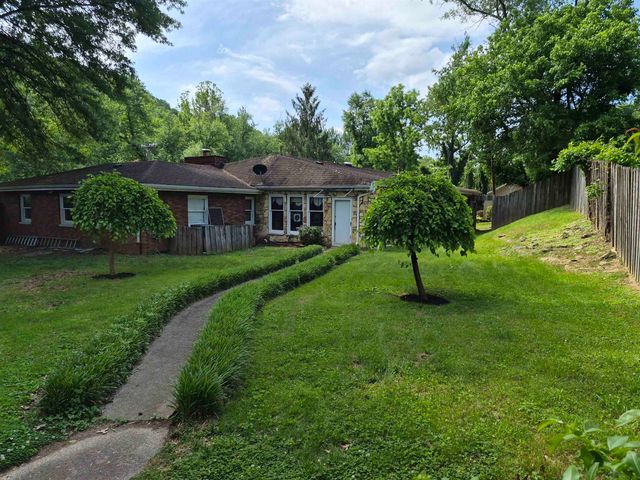 957 Walker Branch Rd., Huntington, WV 25704