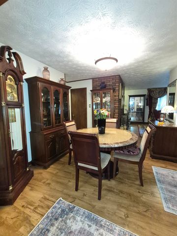 957 Walker Branch Rd., Huntington, WV 25704