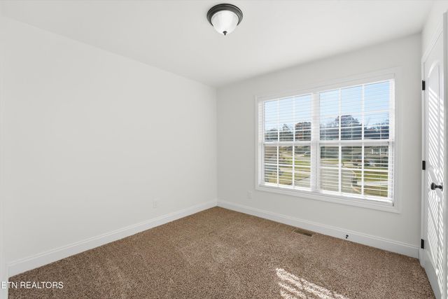 8000 Poplar Grove Lane, Powell, TN 37849