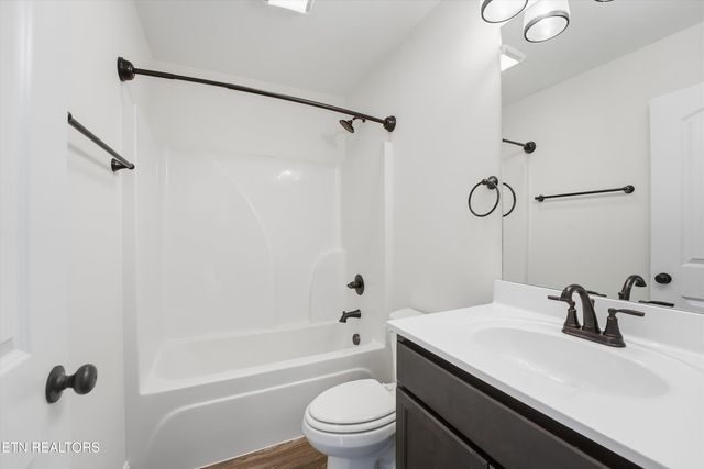 8000 Poplar Grove Lane, Powell, TN 37849