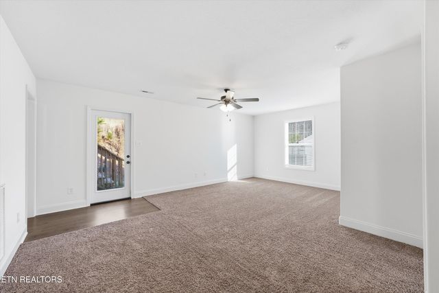 8000 Poplar Grove Lane, Powell, TN 37849