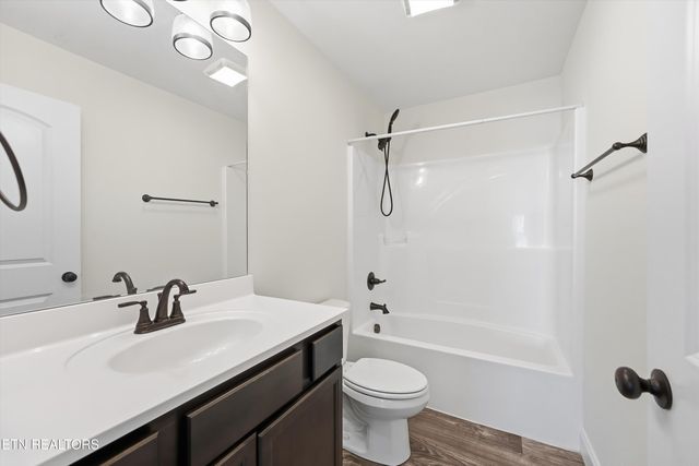 8000 Poplar Grove Lane, Powell, TN 37849