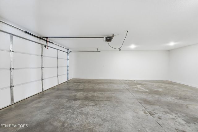 8000 Poplar Grove Lane, Powell, TN 37849