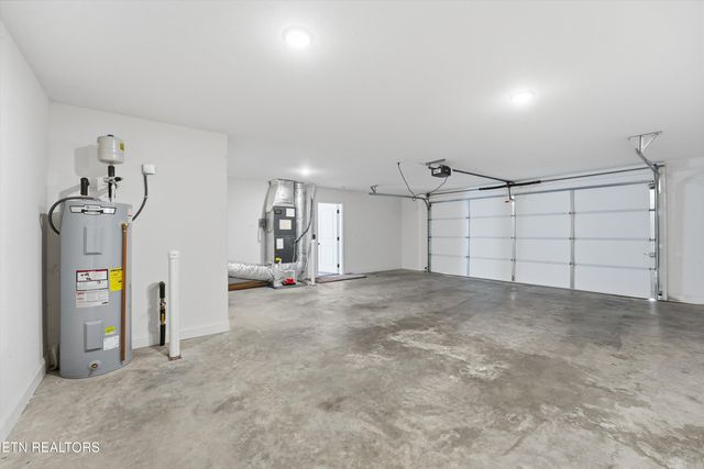 8000 Poplar Grove Lane, Powell, TN 37849