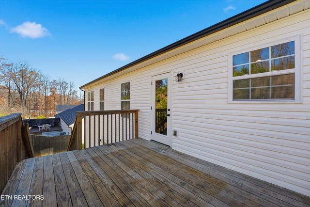 8000 Poplar Grove Lane, Powell, TN 37849