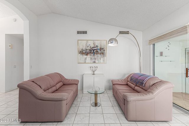 1882 E Colonial Drive, Chandler, AZ 85249