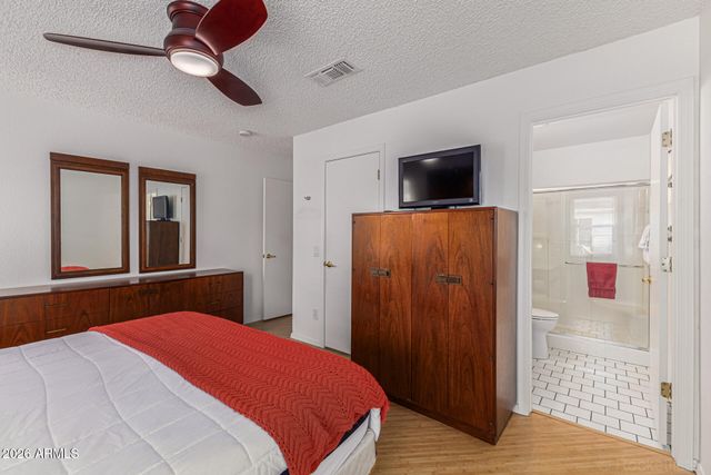 1882 E Colonial Drive, Chandler, AZ 85249