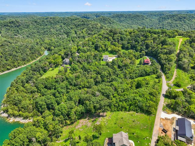 47 Harbor Court, Silver Point, TN 38582