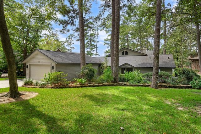 15749 Lakeway Drive, Willis, TX 77318