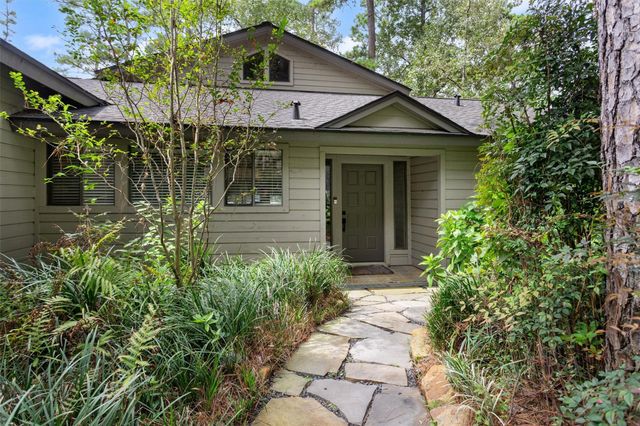 15749 Lakeway Drive, Willis, TX 77318