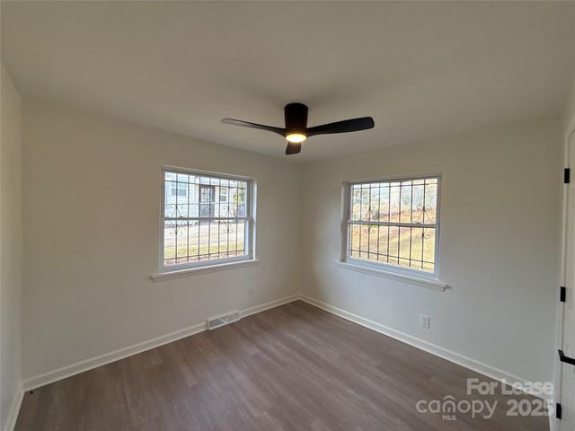 1928 Russell Avenue, Charlotte, NC 28216