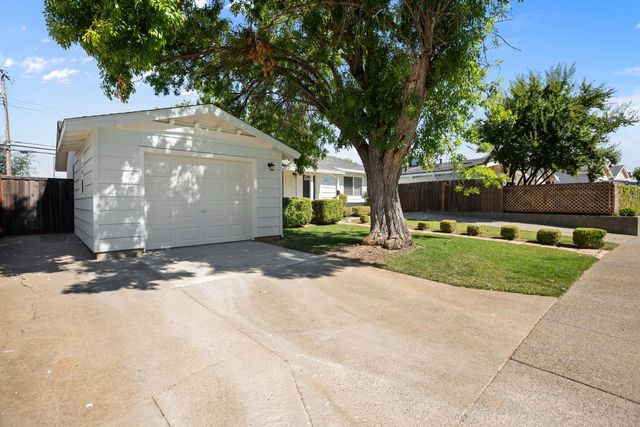 6013 Keats Cir, Orangevale, CA 95662