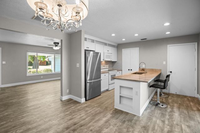 6013 Keats Cir, Orangevale, CA 95662