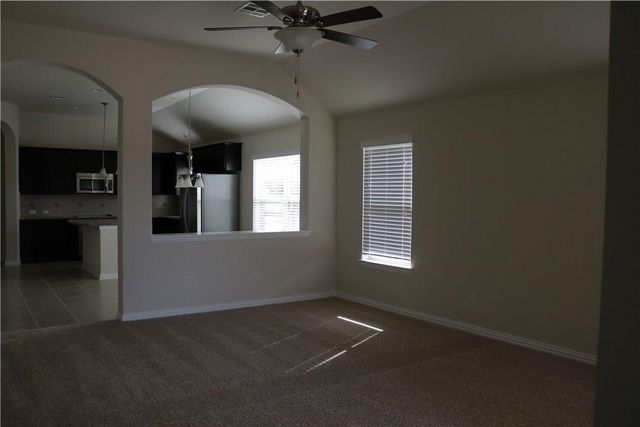 913 Wolcott DR, Leander, TX 78641