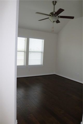 913 Wolcott DR, Leander, TX 78641