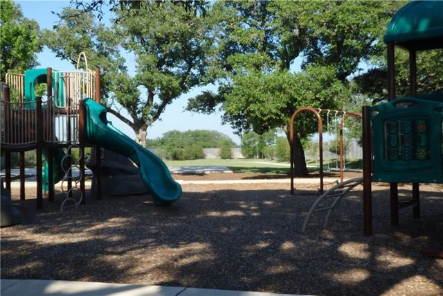 913 Wolcott DR, Leander, TX 78641