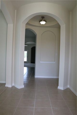 913 Wolcott DR, Leander, TX 78641